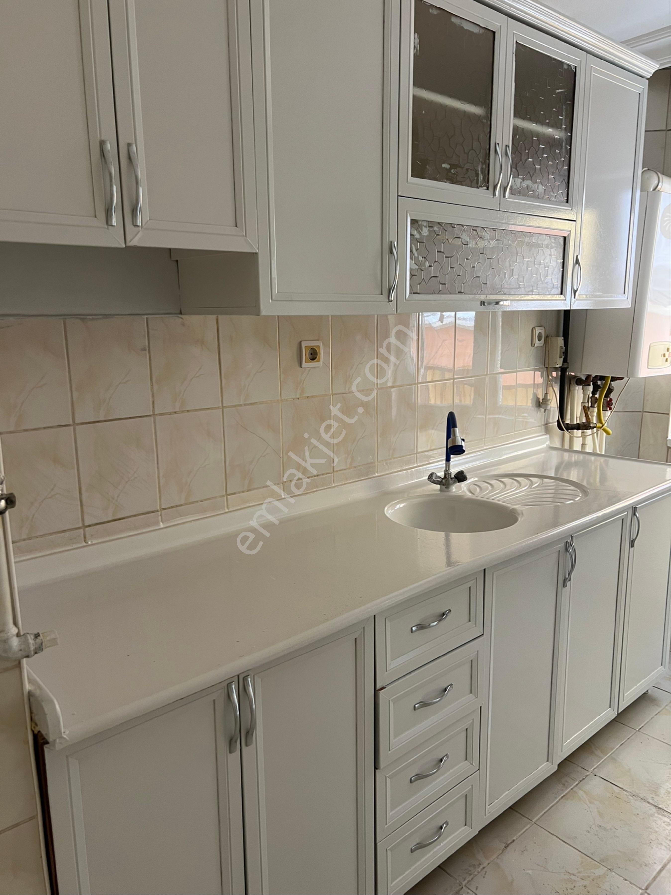 Süvaride Ara Katda Kiralık 3+1 Daire - Görsel 22