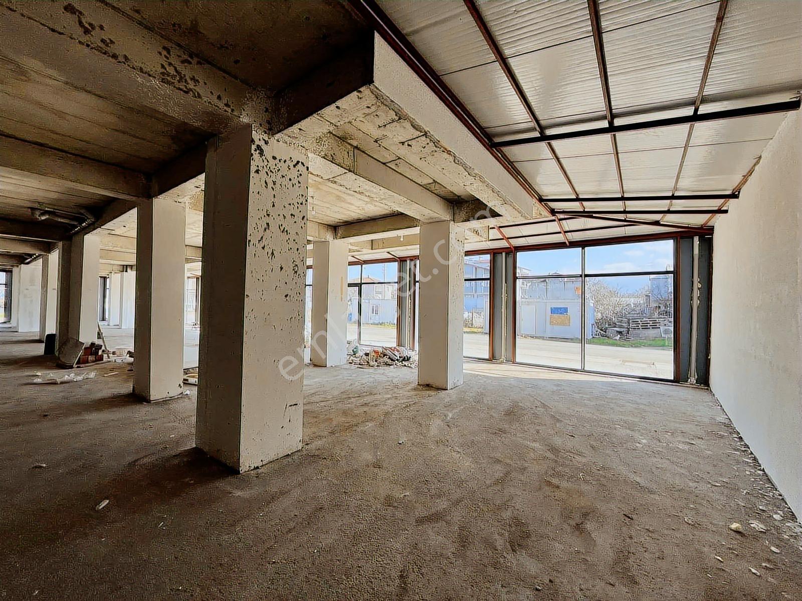 Satılık Kartepe Fsm Mahallesin De 560 M2 Cadde Üzeri İş Yeri - Görsel 16