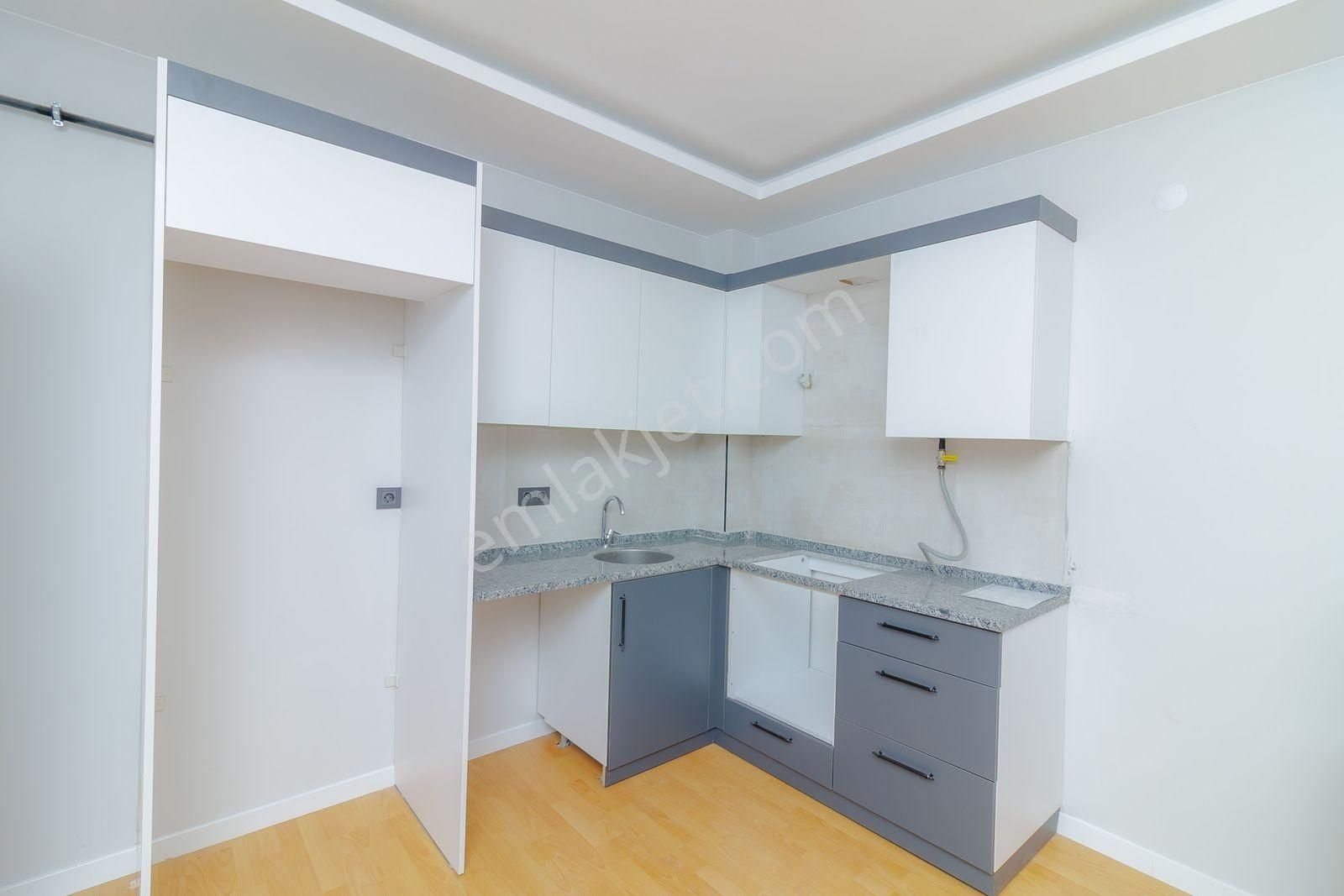 Menemen Seyrekte Merkezi Konumda Sıfır 2+1 Kiralık Daire - Görsel 3