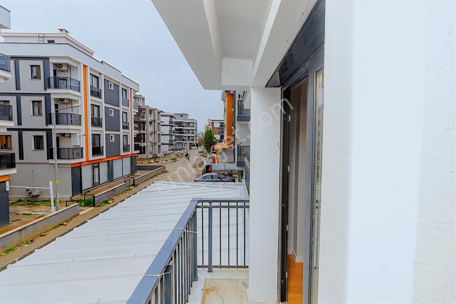 Menemen Seyrekte Merkezi Konumda Sıfır 2+1 Kiralık Daire - Görsel 17