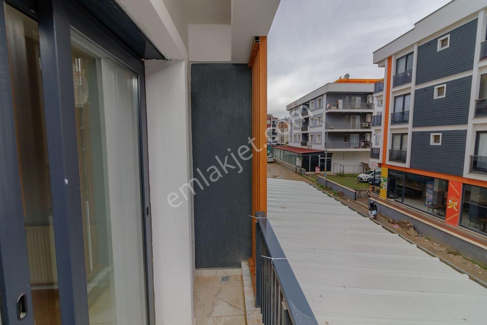 Menemen Seyrekte Merkezi Konumda Sıfır 2+1 Kiralık Daire - Görsel 13