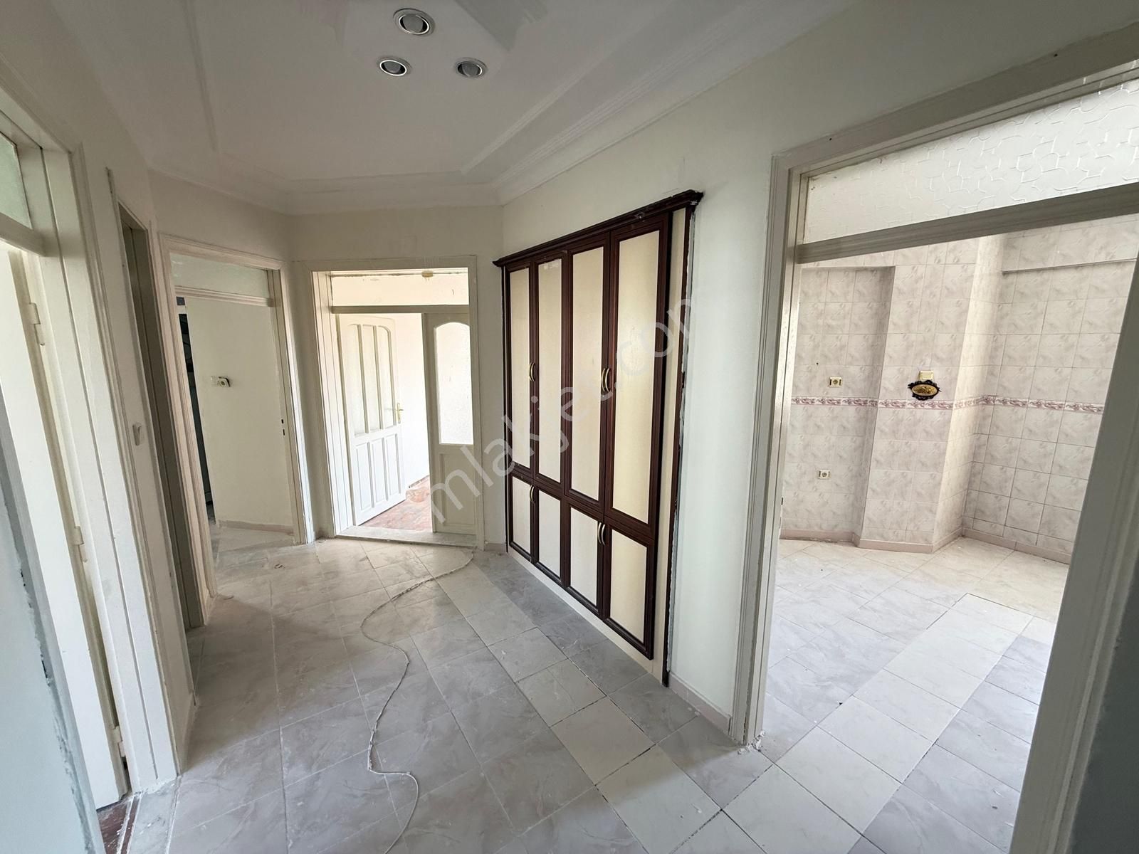 Acil Fırsat İlanı ! Akkent Kongre Merkez Yanı 3+1 Geniş Ara Kat - Görsel 2