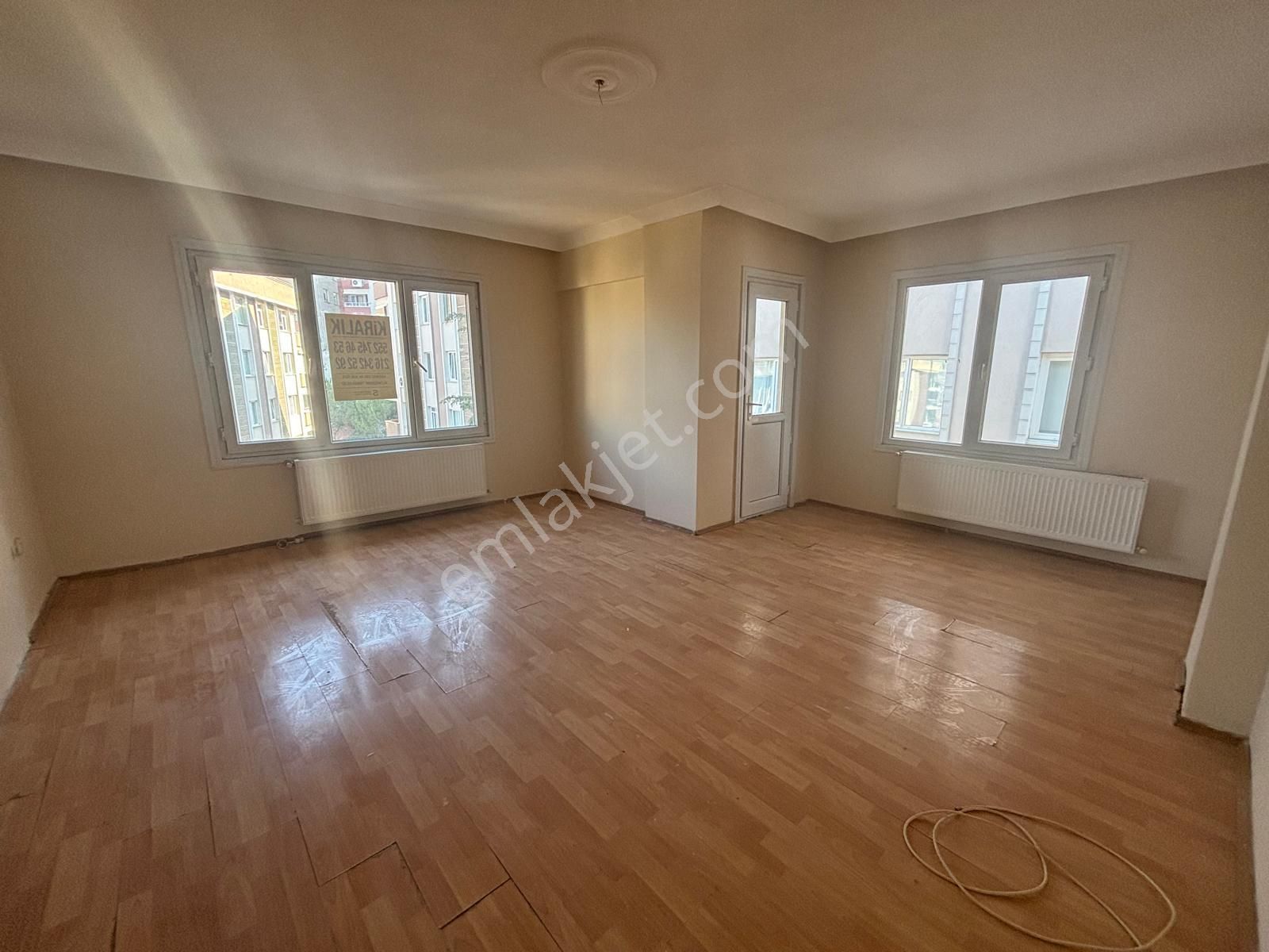 Pendik Çınardere'de Oldukça Geniş Kullanışlı 4+2 Dubleks Daire - Görsel 3