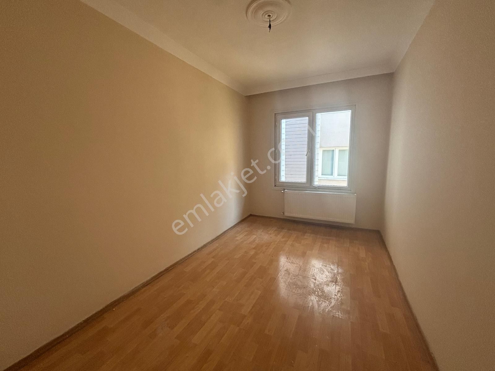 Pendik Çınardere'de Oldukça Geniş Kullanışlı 4+2 Dubleks Daire - Görsel 8