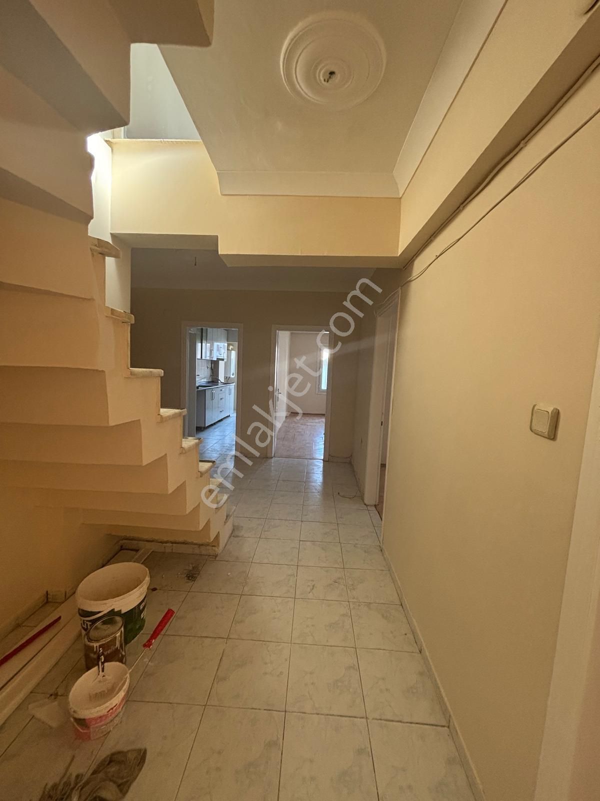 Pendik Çınardere'de Oldukça Geniş Kullanışlı 4+2 Dubleks Daire - Görsel 11