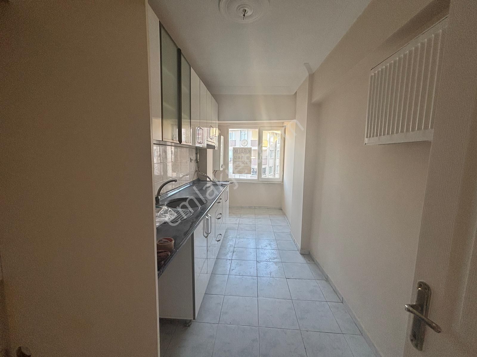 Pendik Çınardere'de Oldukça Geniş Kullanışlı 4+2 Dubleks Daire - Görsel 7