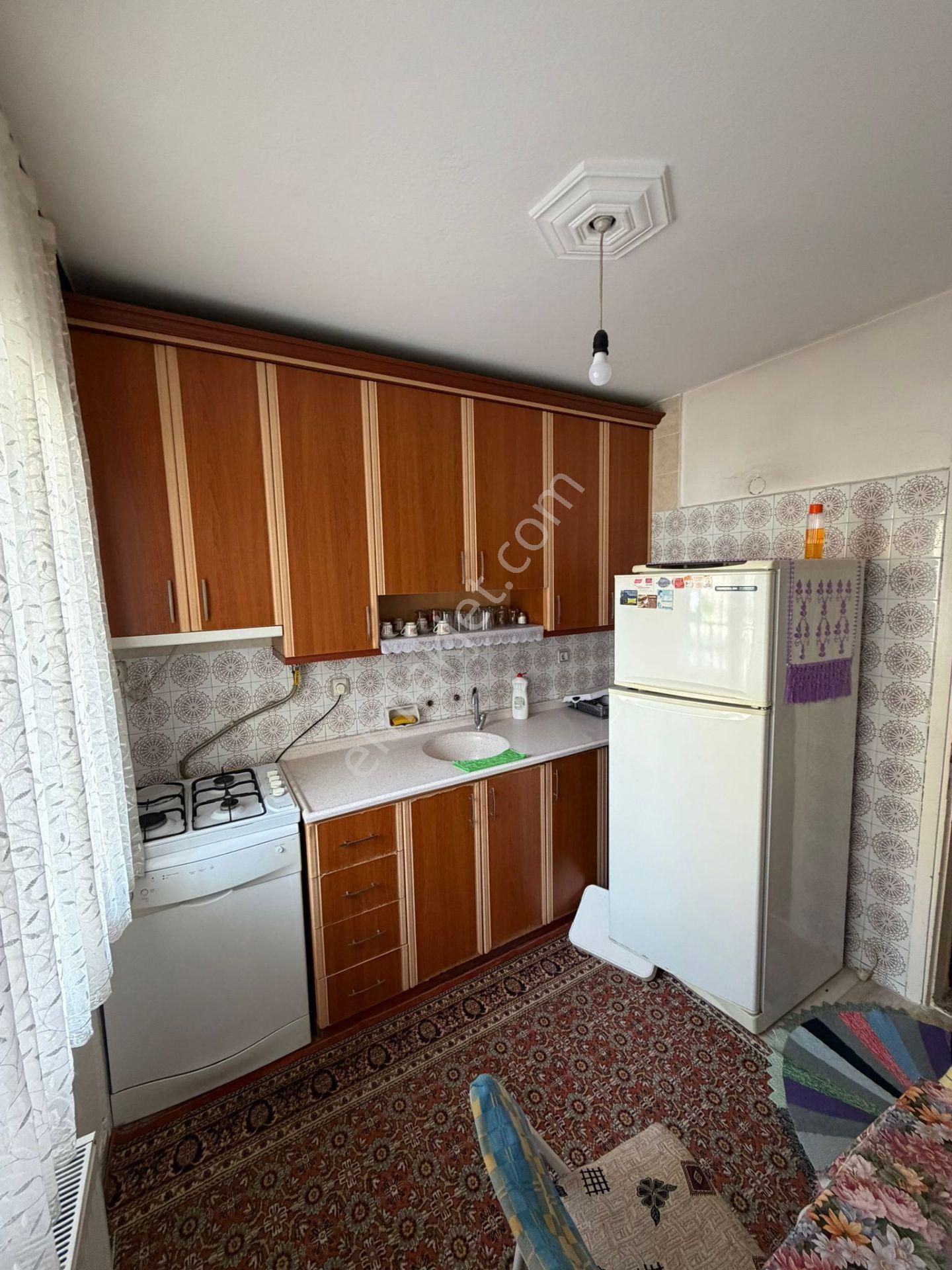Buca Fırat Mah. 3+1 110 M2 Doğalgazlı Eşyalı Kiralık Daire