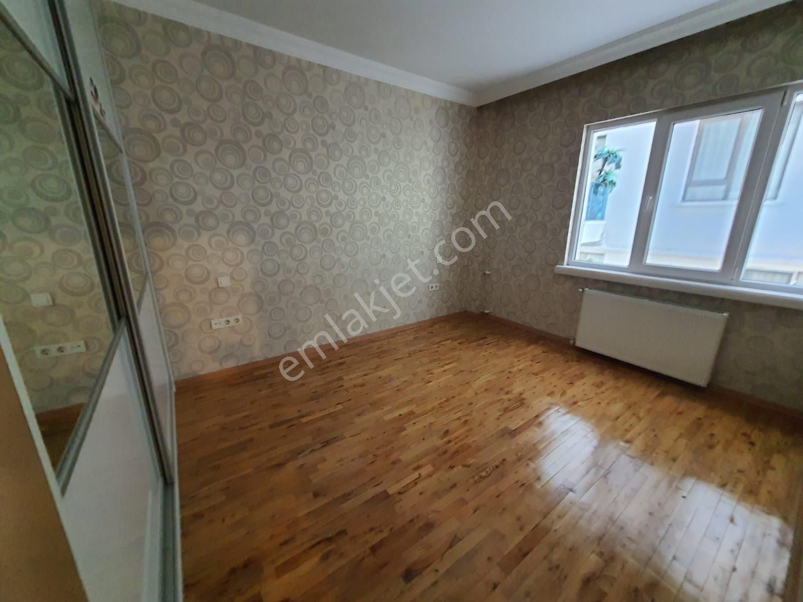 Hoşdere Caddesi Üzerinde Yapılı Giriş Kat 3+1 Kiralık Daire - Görsel 6