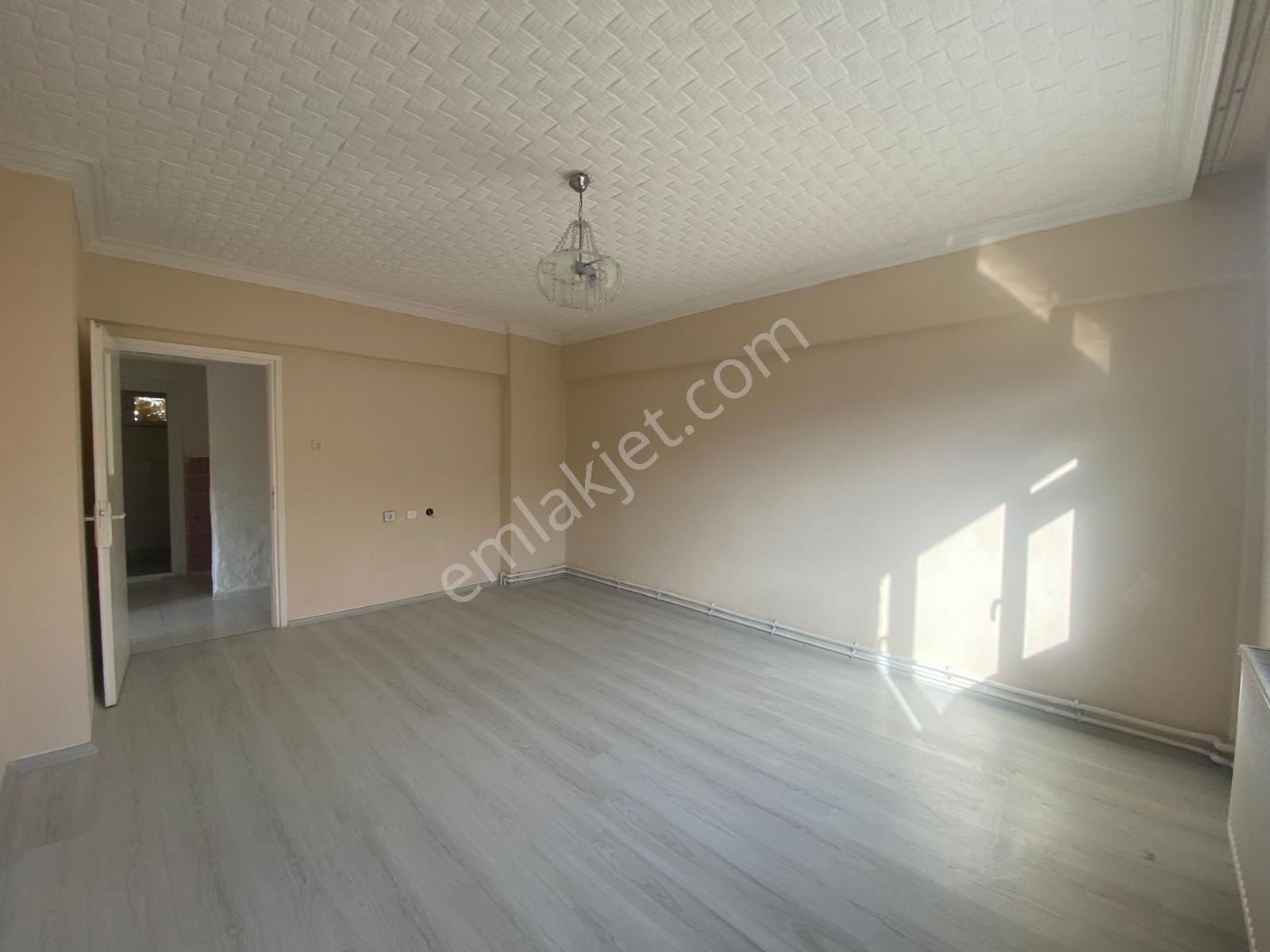 Koza Emlak'tan Plevne Mahalesinde Yeşilova Sınırlı Katta Kiralık Daire - Görsel 12