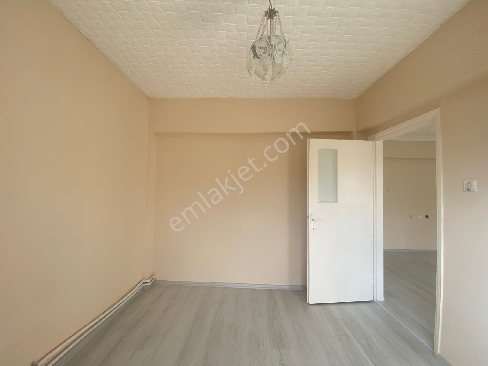 Koza Emlak'tan Plevne Mahalesinde Yeşilova Sınırlı Katta Kiralık Daire - Görsel 15