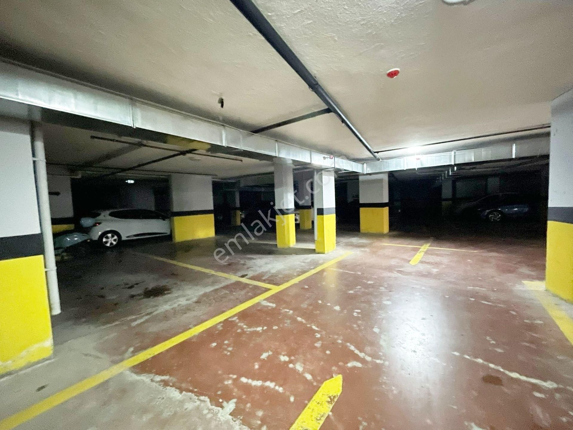 Mertcan'dan Havuzlu Güvenlikli Sitede İskanlı Balkonlu 2+1 Daire - Görsel 25