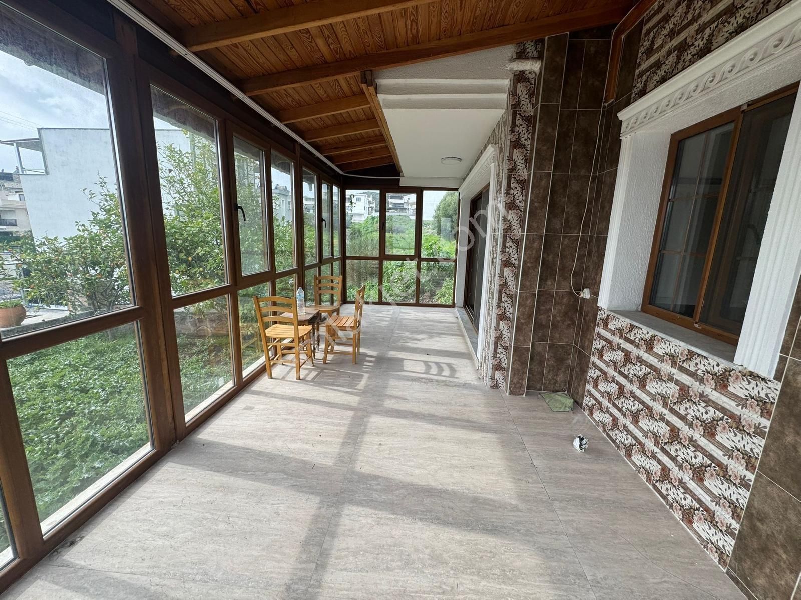 Çandarlıda Deniz Manzaralı Müstakil Villa! - Görsel 10