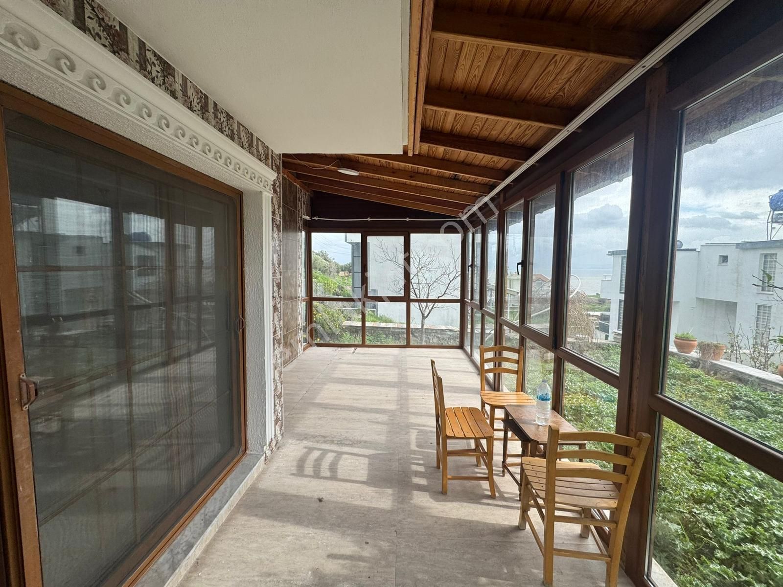 Çandarlıda Deniz Manzaralı Müstakil Villa! - Görsel 2