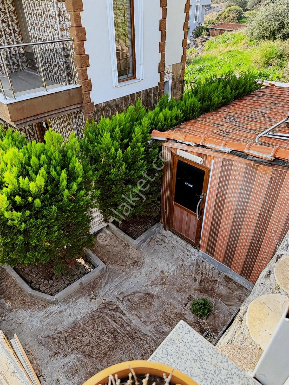 Çandarlıda Deniz Manzaralı Müstakil Villa! - Görsel 14