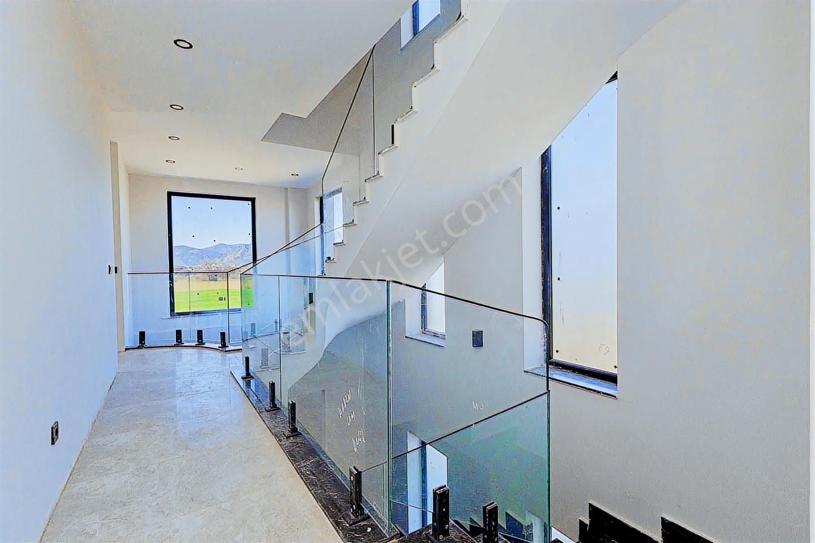 Altınkale'de Butik Site İçerisinde Müstakil Satılık Lüks Villa - Görsel 23