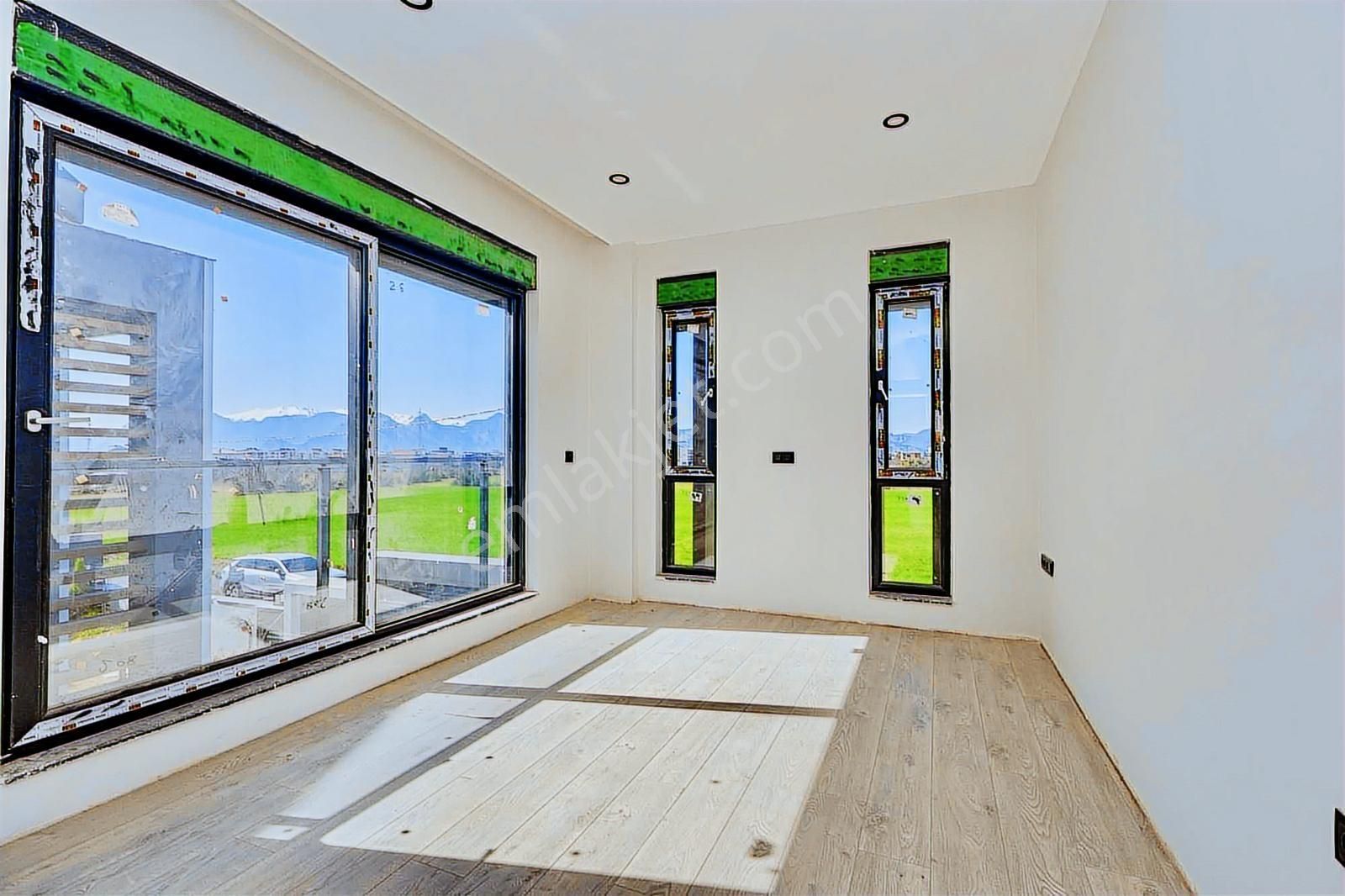 Altınkale'de Butik Site İçerisinde Müstakil Satılık Lüks Villa - Görsel 20