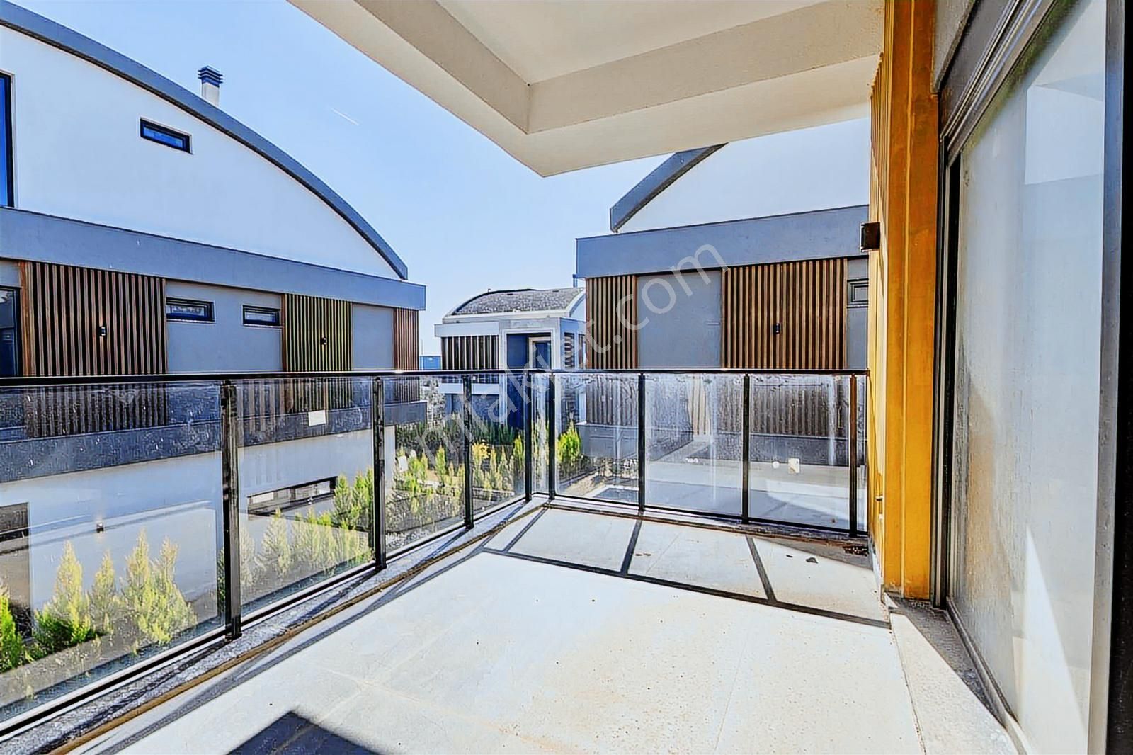 Altınkale'de Butik Site İçerisinde Müstakil Satılık Lüks Villa - Görsel 24