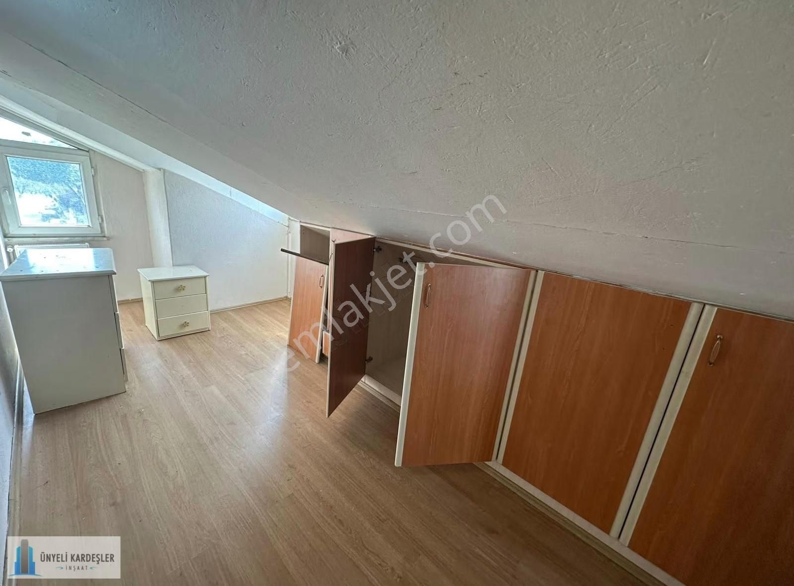 Akkonak Parkı Karşisinda 2+1 Kiralık Teraslı Çatı Kat - Görsel 6