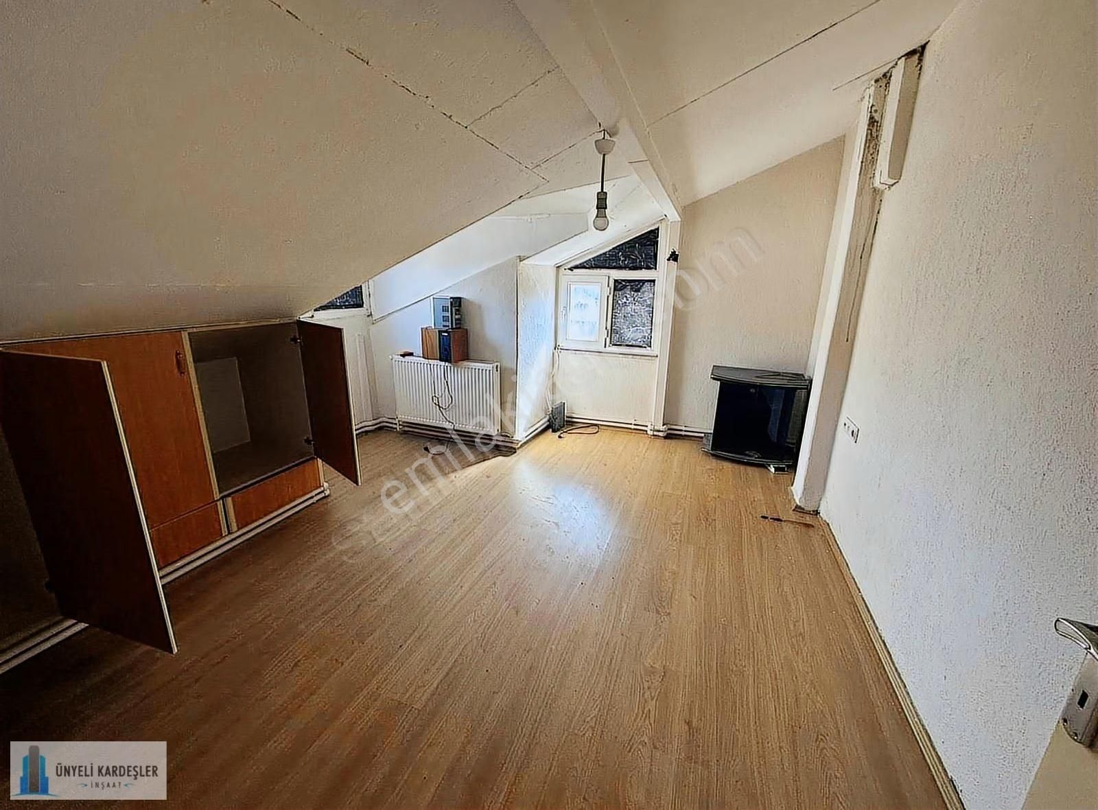 Akkonak Parkı Karşisinda 2+1 Kiralık Teraslı Çatı Kat - Görsel 9