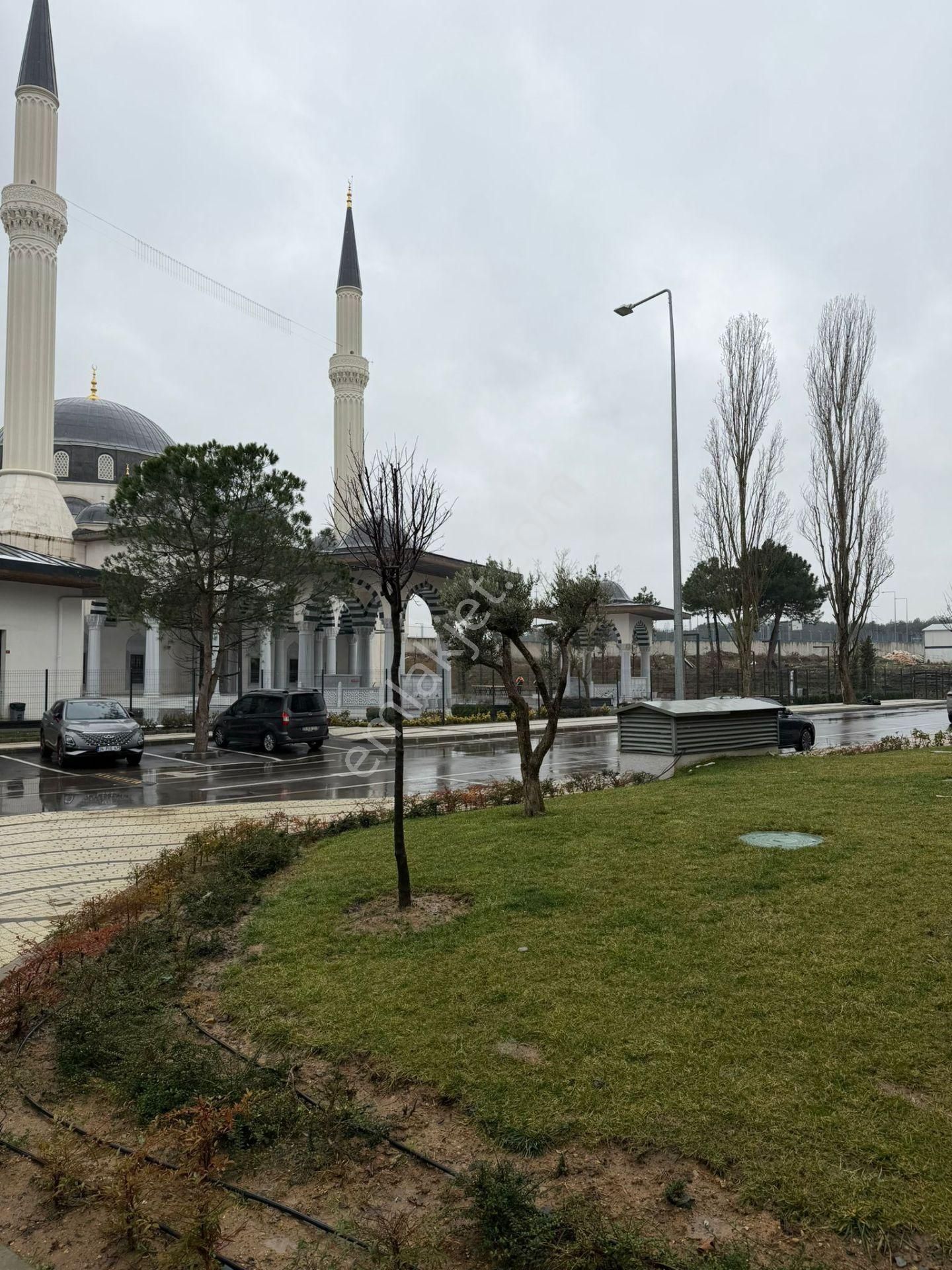 Çekmeköy Çınarköy Projesinde En Değerli Konumda Kiralık - Görsel 2