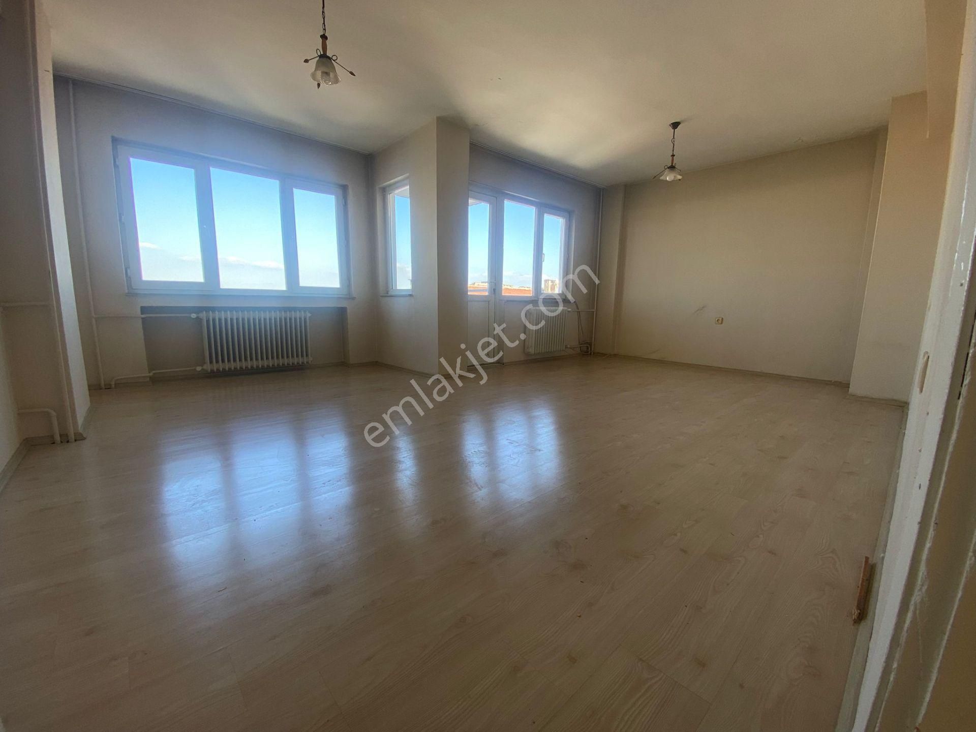 Bursa Yıldırım Umurbey Mah 2+1 95 M Asansörlü Manzaralı Daire