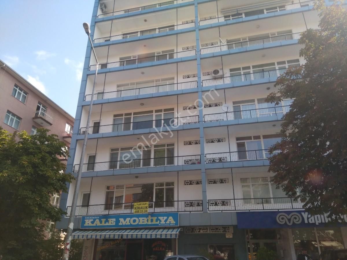 Esat Cadde Üzerinde 1. Kat , Ön Cephe ,asansörlü, Ofis Olabilir - Görsel 18