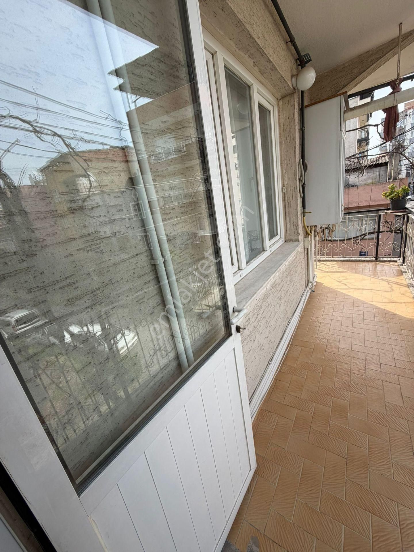 Buca Fırat Mah. 3+1 125 M2 Doğalgazlı Full Eşyalı Kiralık Daire - Görsel 12