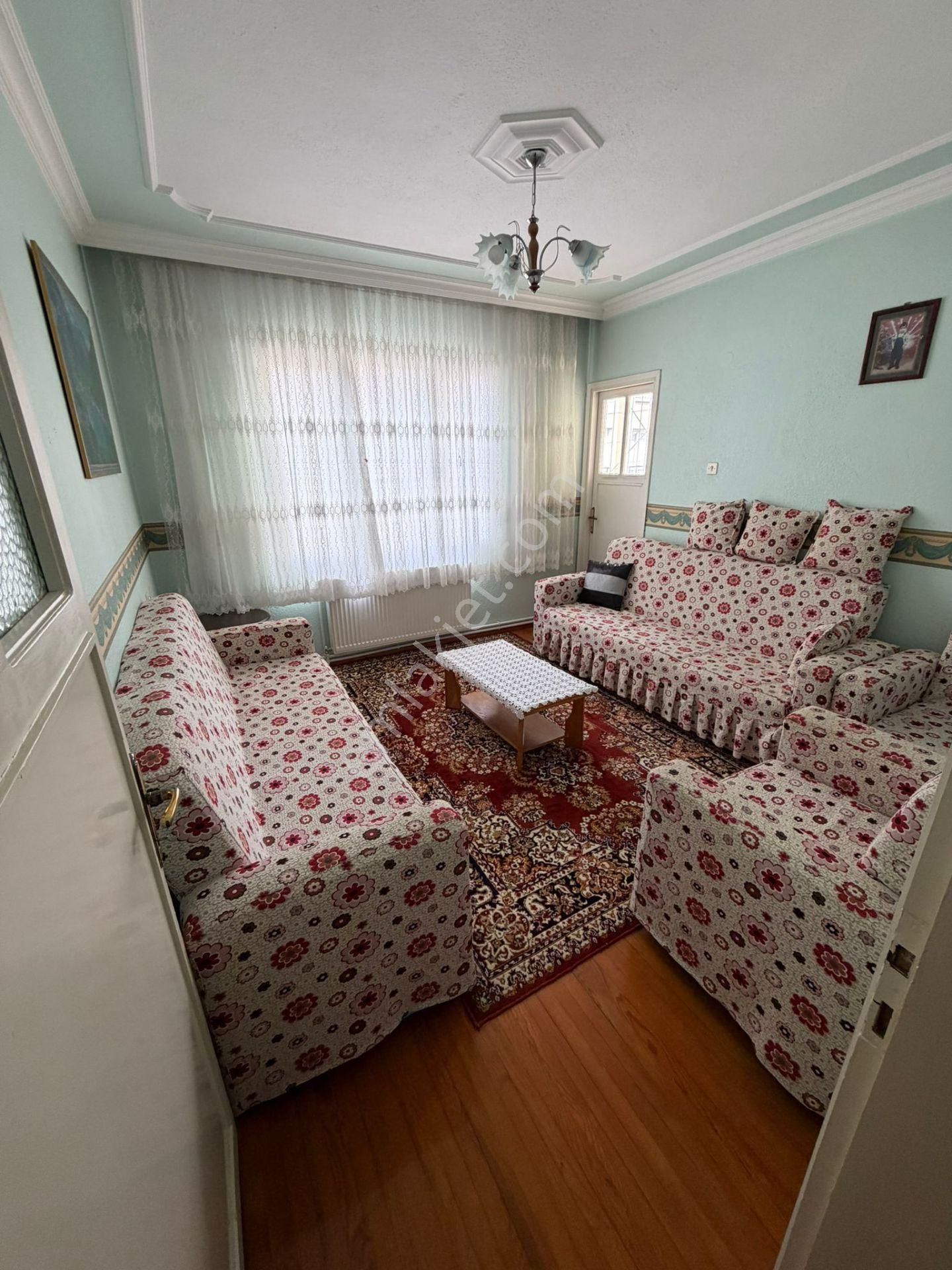 Buca Fırat Mah. 3+1 125 M2 Doğalgazlı Full Eşyalı Kiralık Daire - Görsel 4