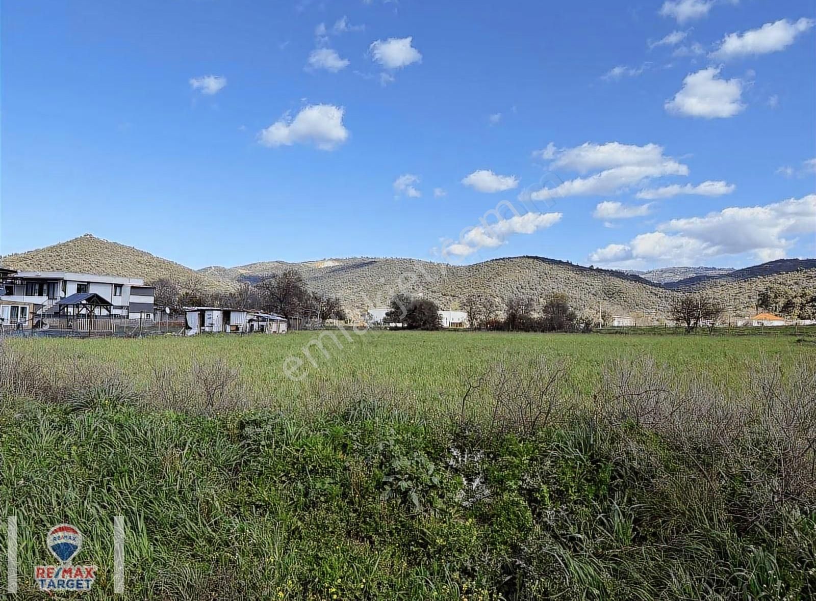 Güzelbahçe Çamlı Etrafı Villa Siteleri İle Çevrili Arazi - Görsel 5