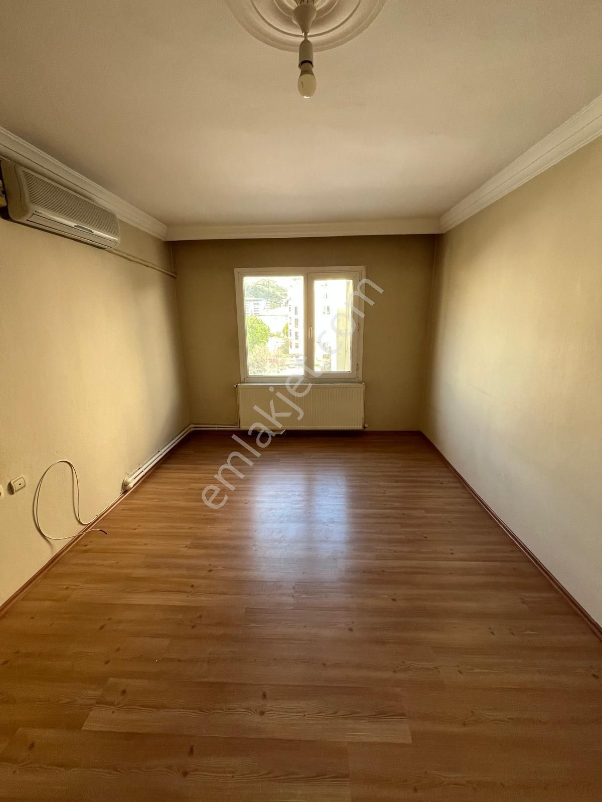 Söke Atatürk'te Asansörlü,doğalgazlı,3+1 Kiralık Ara Kat Daire - Görsel 14