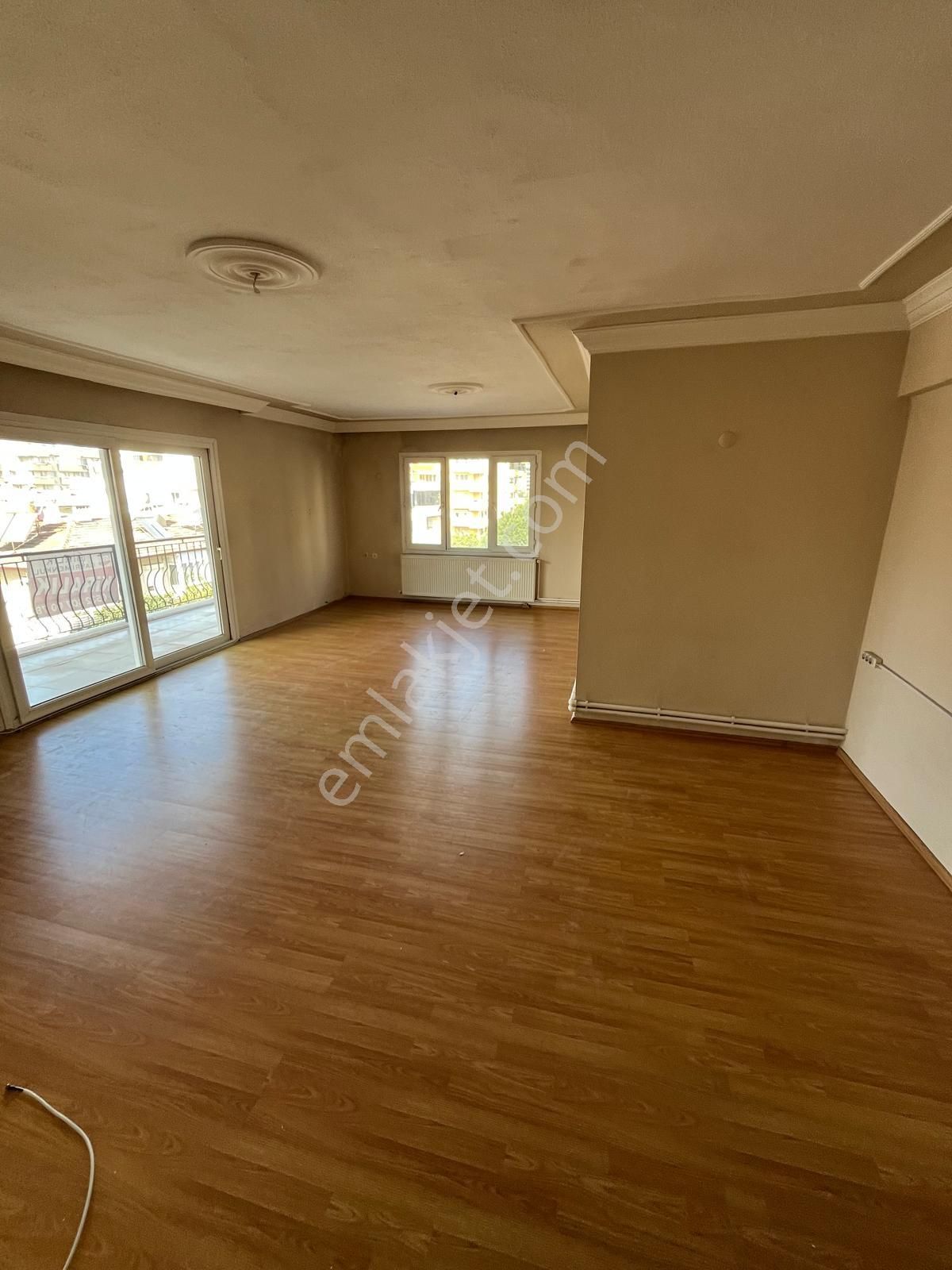 Söke Atatürk'te Asansörlü,doğalgazlı,3+1 Kiralık Ara Kat Daire - Görsel 24