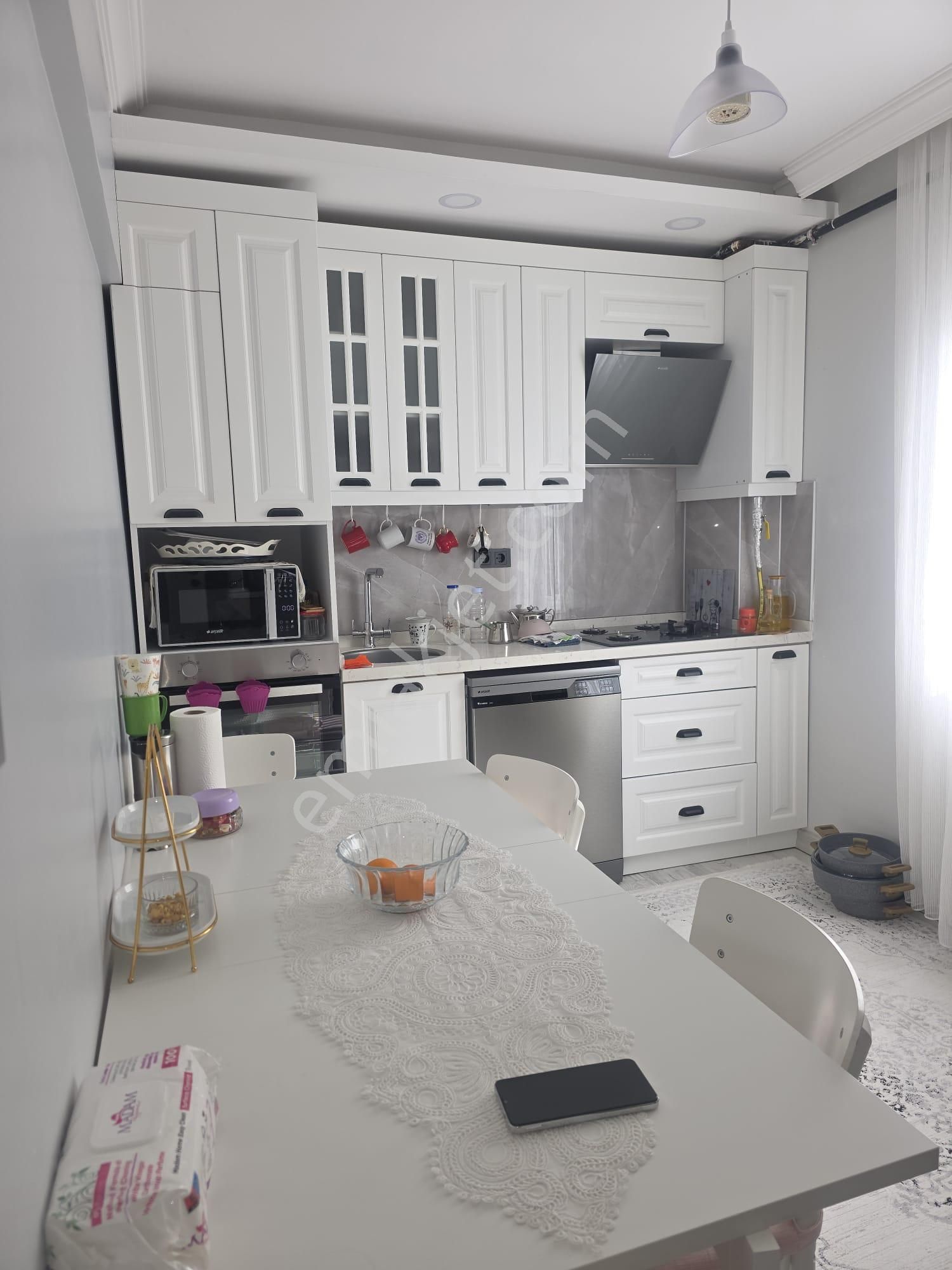 İzmir Bornova Yeşilovada Satılık Lüx 2+1 Çift Balkonlu Üç 3 Cepheli Daire - Görsel 20