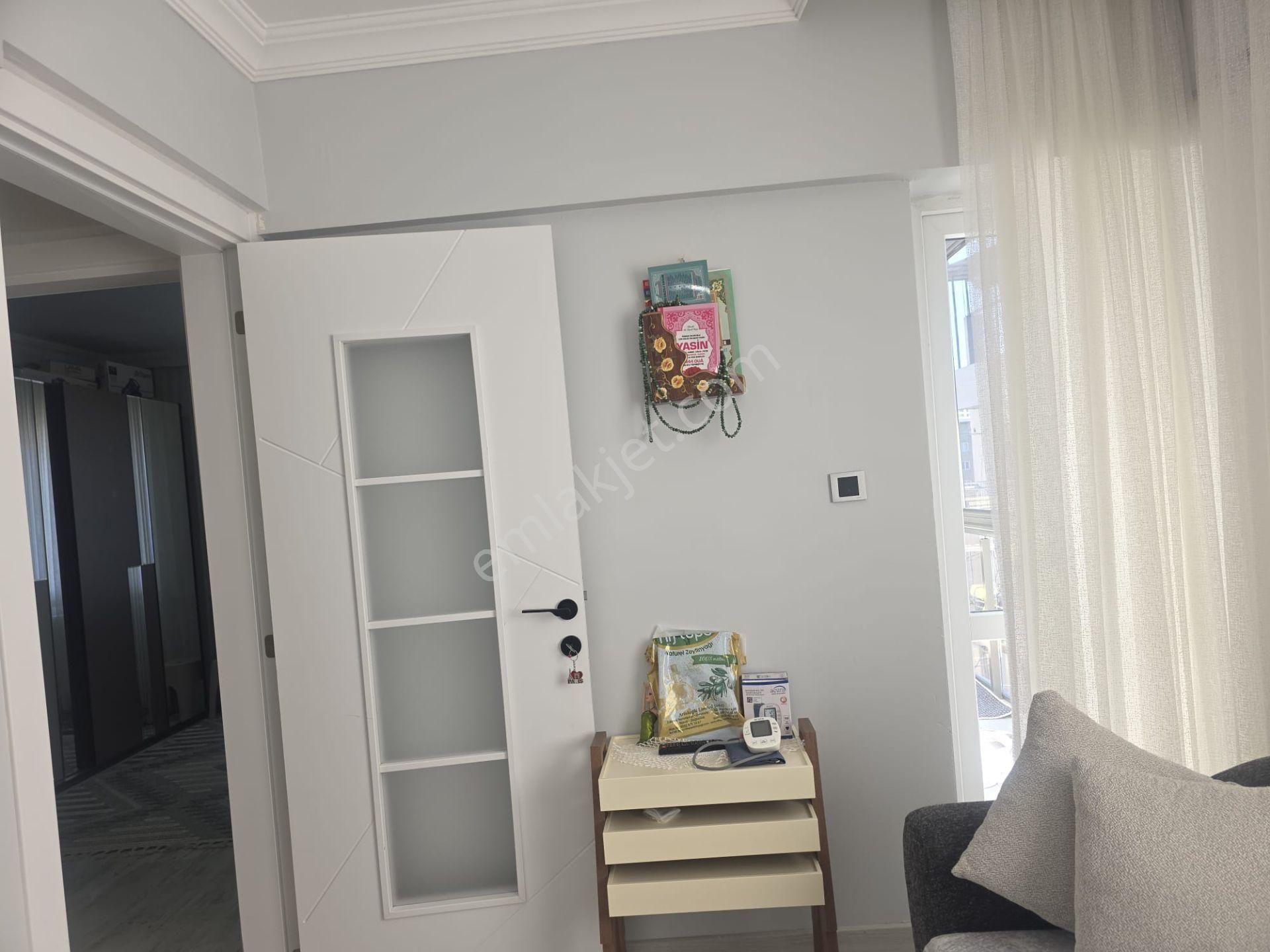 İzmir Bornova Yeşilovada Satılık Lüx 2+1 Çift Balkonlu Üç 3 Cepheli Daire - Görsel 4