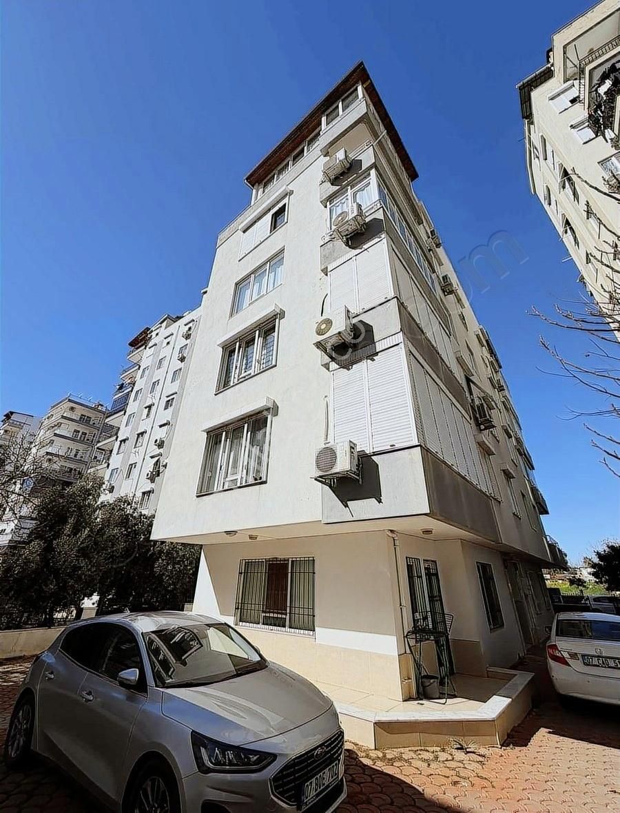 Bayındır Mahallesinde Katta Asansörlü Satılık 2+1 Daire