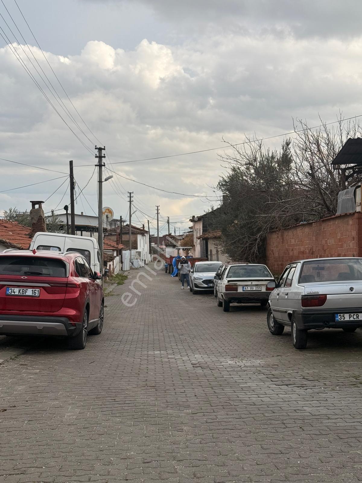 Sahibinden Gölmarmara Merkezde %40 İmarlı Satılık Arsa - Görsel 6