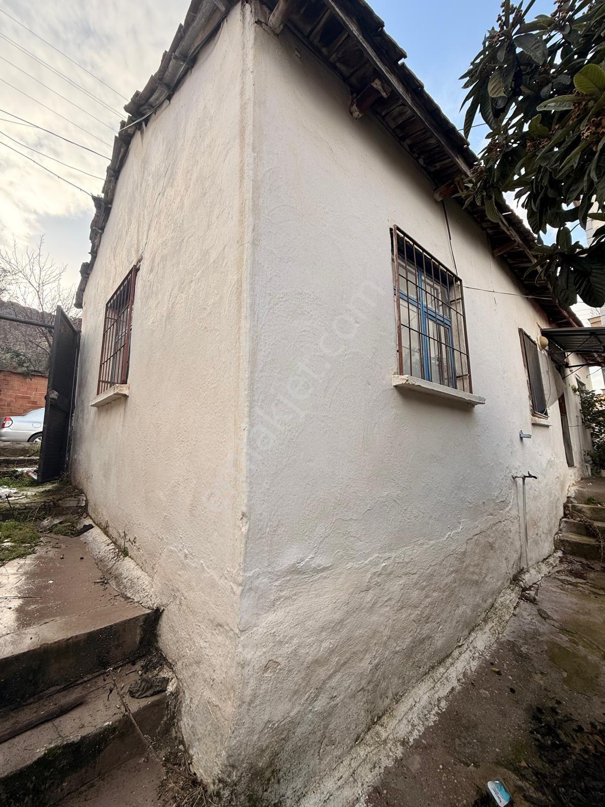 Sahibinden Gölmarmara Merkezde %40 İmarlı Satılık Arsa - Görsel 3