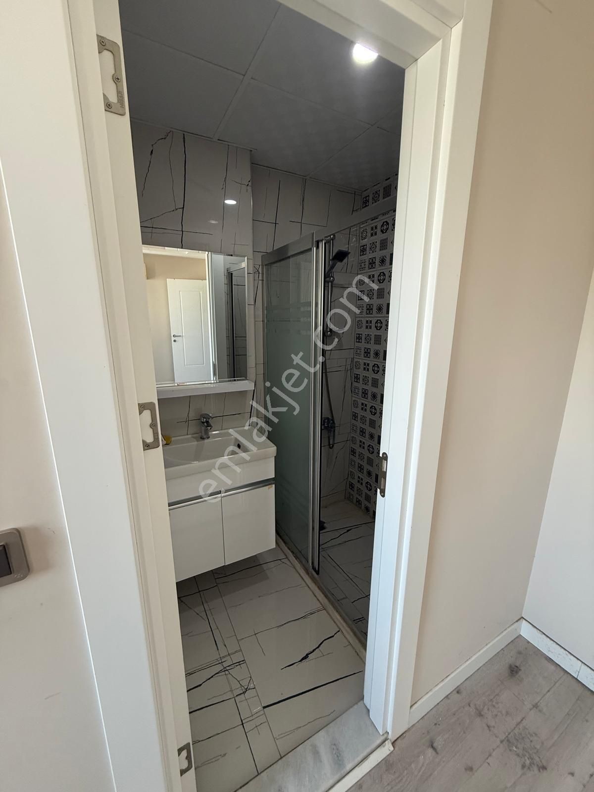 Gürselpaşada Merkezi Konumda Dgazlı Kmutfak Geniş 4+1 - Görsel 24