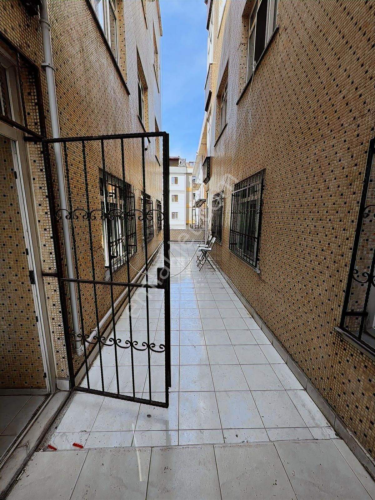 Can Emlak'tan Metroya Yürüme 1 Dakika - Görsel 10