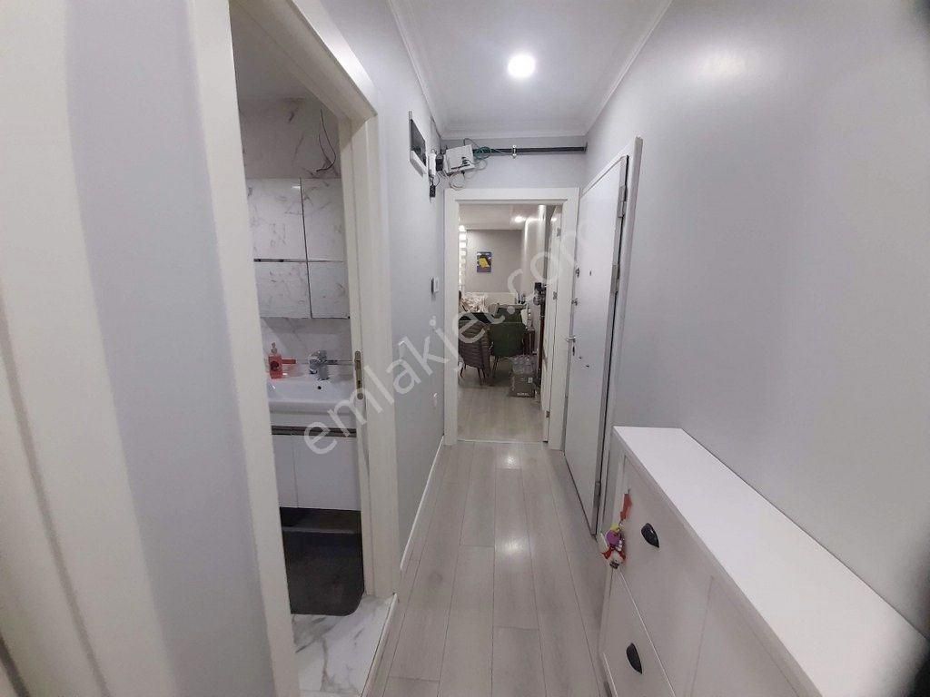 Beylikdüzü Kavaklıda Kiralık Eşyalı 2+1 Daire Oturuma Kullanıma Hazır - Görsel 11