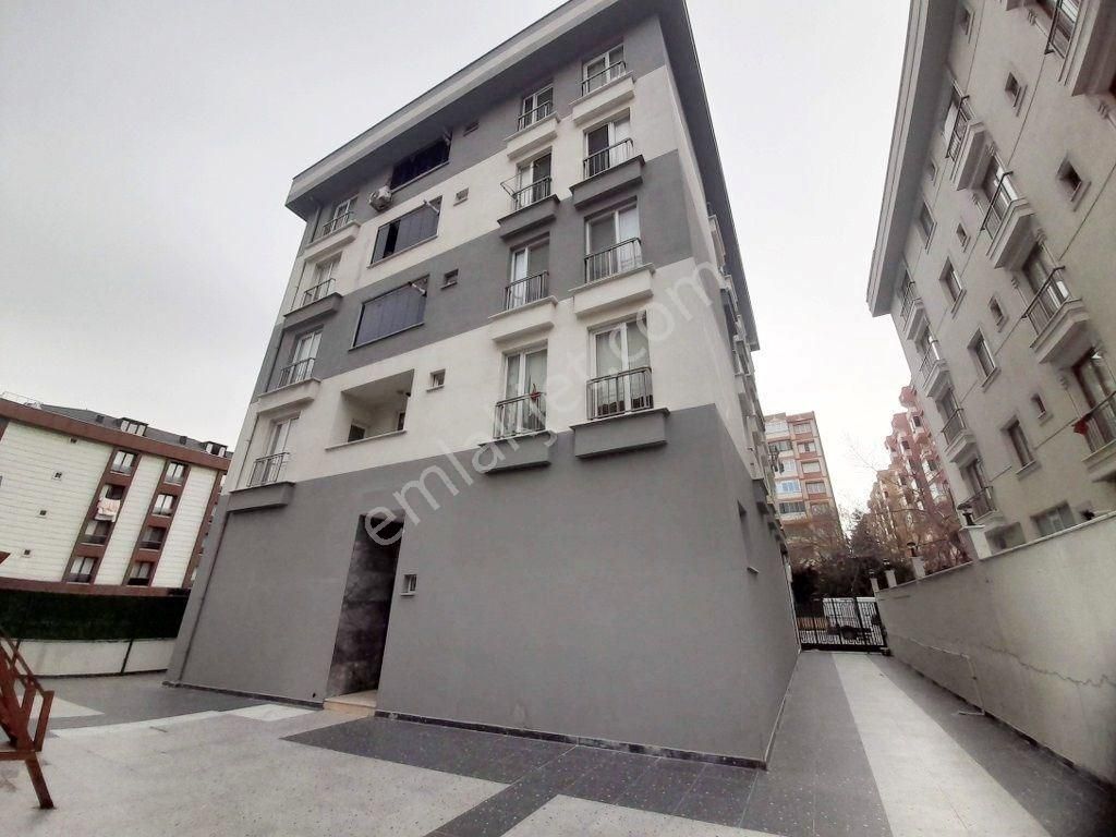 Beylikdüzü Kavaklıda Kiralık Eşyalı 2+1 Daire Oturuma Kullanıma Hazır - Görsel 21