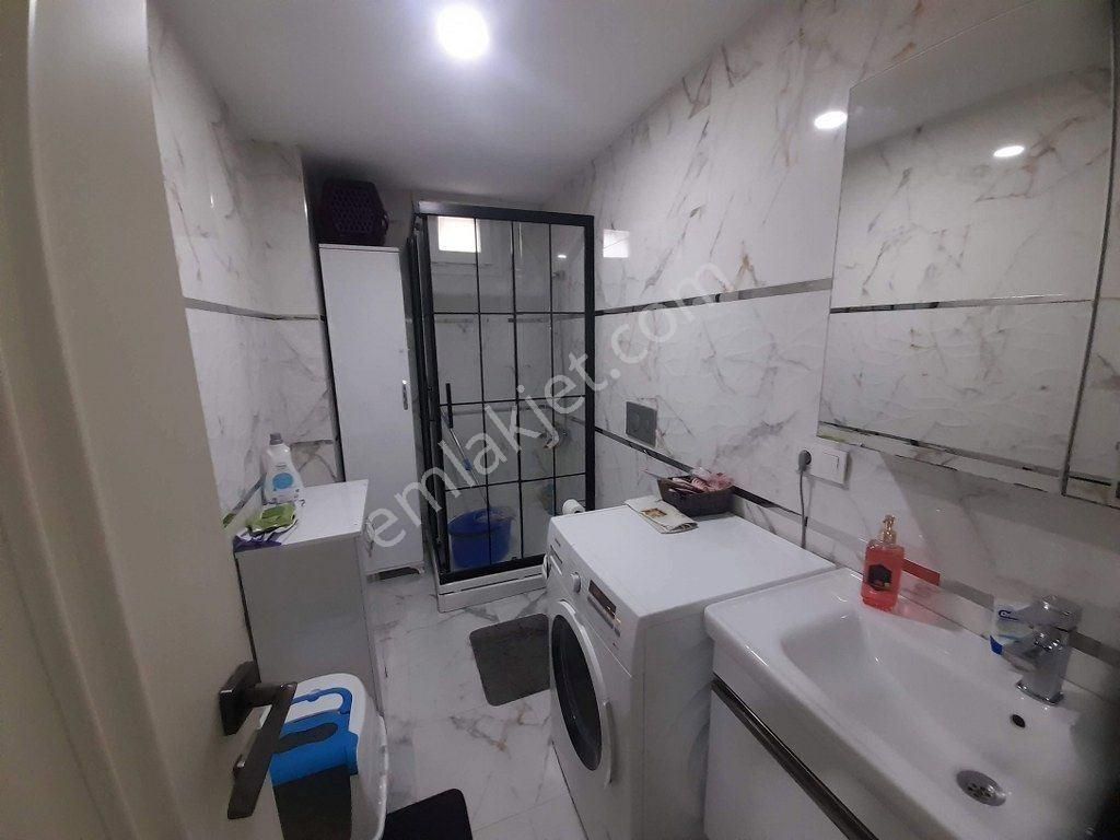 Beylikdüzü Kavaklıda Kiralık Eşyalı 2+1 Daire Oturuma Kullanıma Hazır - Görsel 15