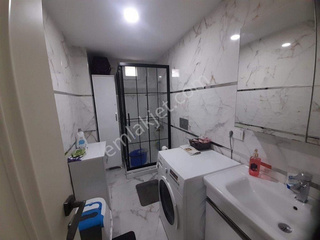 Beylikdüzü Kavaklıda Kiralık Eşyalı 2+1 Daire Oturuma Kullanıma Hazır - Görsel 14