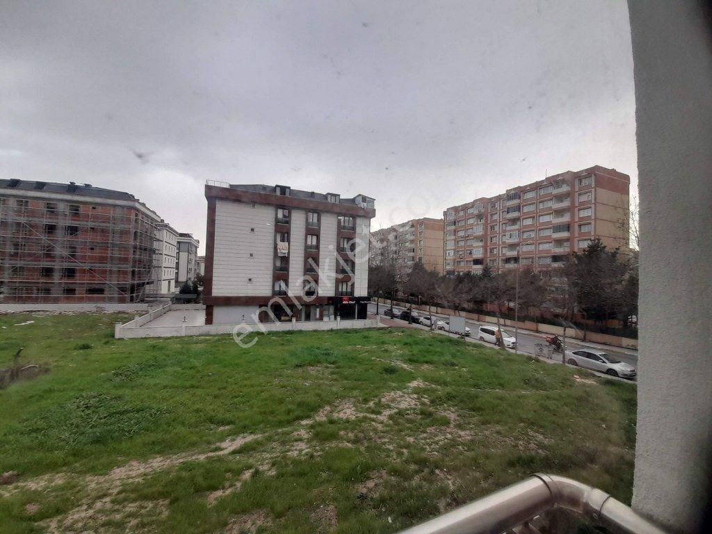 Beylikdüzü Kavaklıda Kiralık Eşyalı 2+1 Daire Oturuma Kullanıma Hazır - Görsel 24