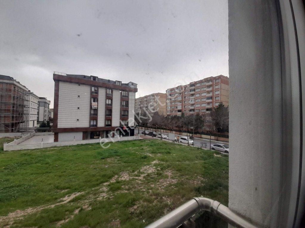 Beylikdüzü Kavaklıda Kiralık Eşyalı 2+1 Daire Oturuma Kullanıma Hazır - Görsel 17