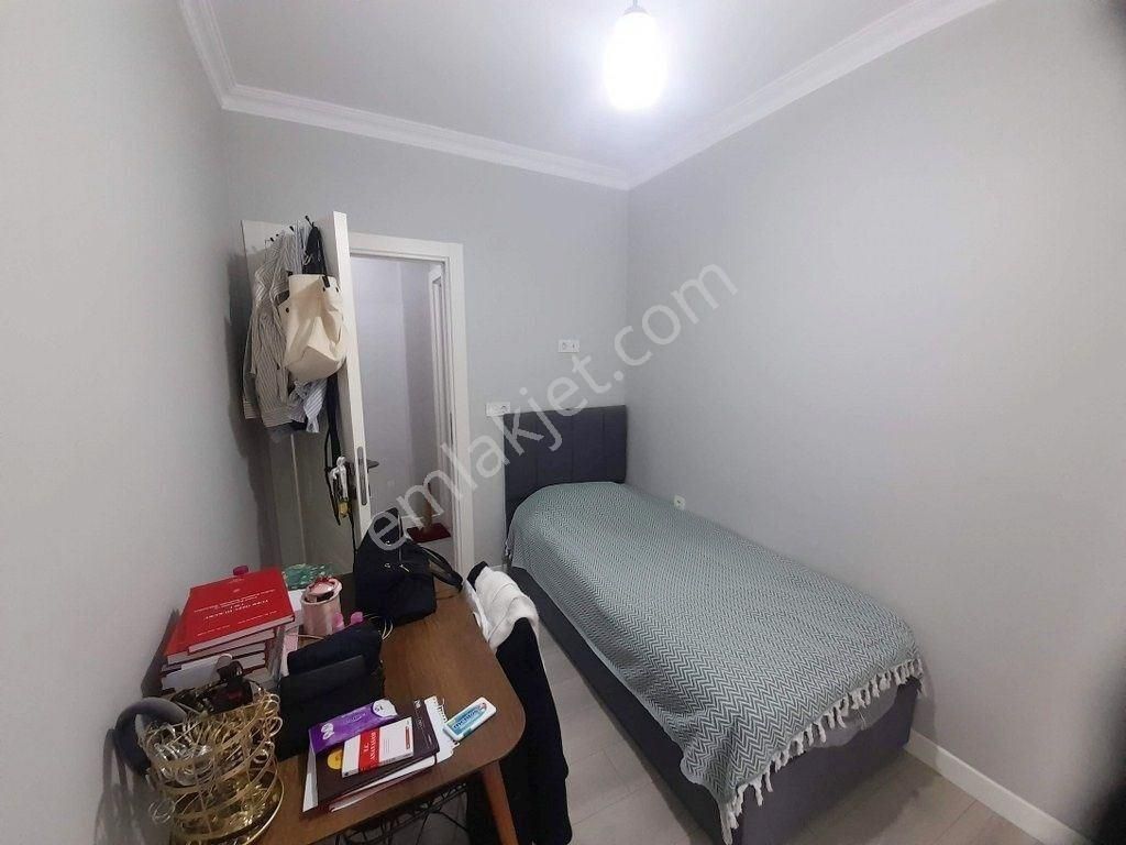 Beylikdüzü Kavaklıda Kiralık Eşyalı 2+1 Daire Oturuma Kullanıma Hazır - Görsel 9