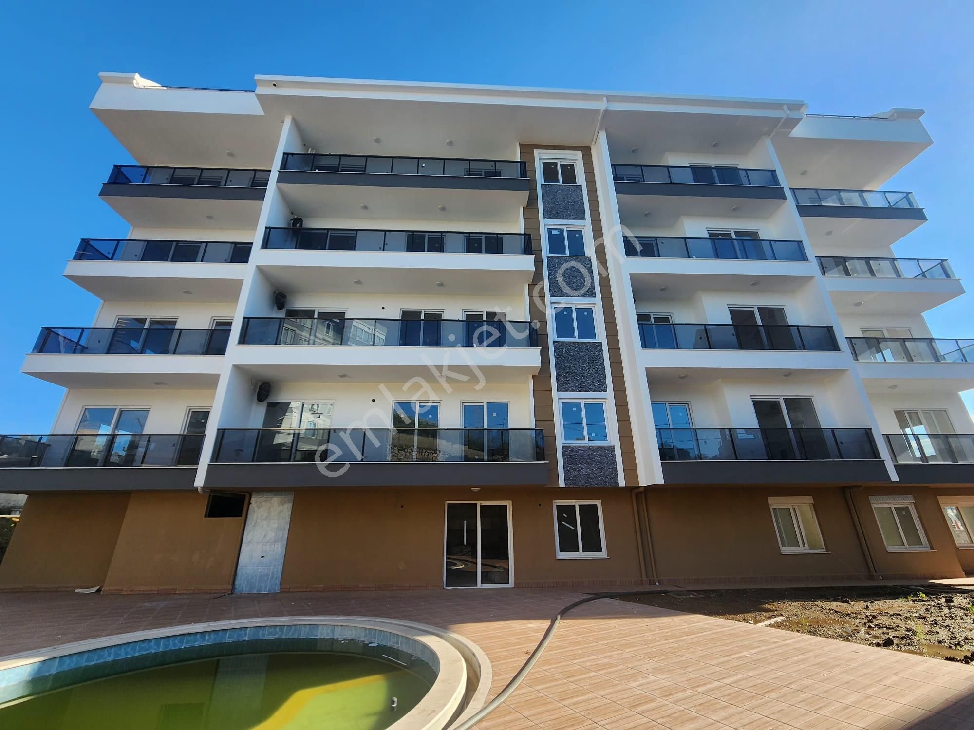 Alanya Konaklı'da Satılık Site İçi 2+1 Ayrı Mutfak Daire