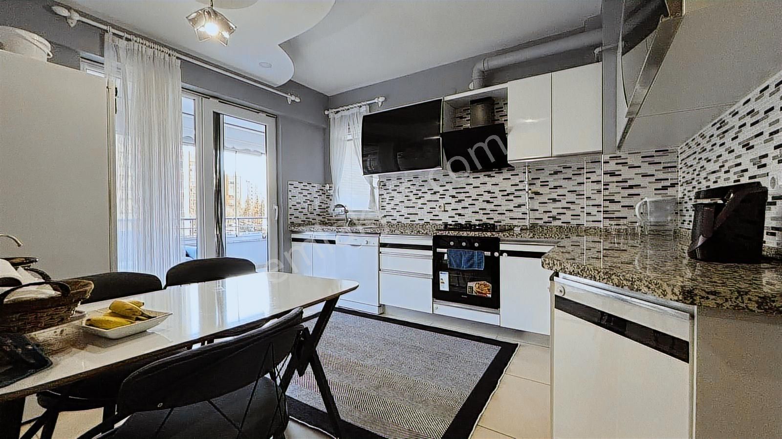 İldem Ödül Trend Sitesinde İçi Yapılı 3+1 Satılık Geniş Daire - Görsel 15