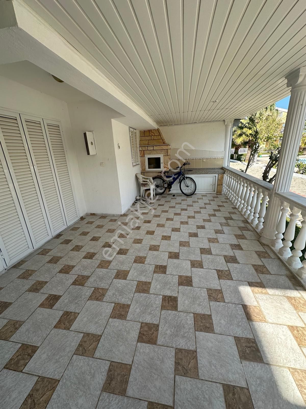 Kuşadası Davutlar Sevgi Plajına Yakın Satılık Villa - Görsel 13