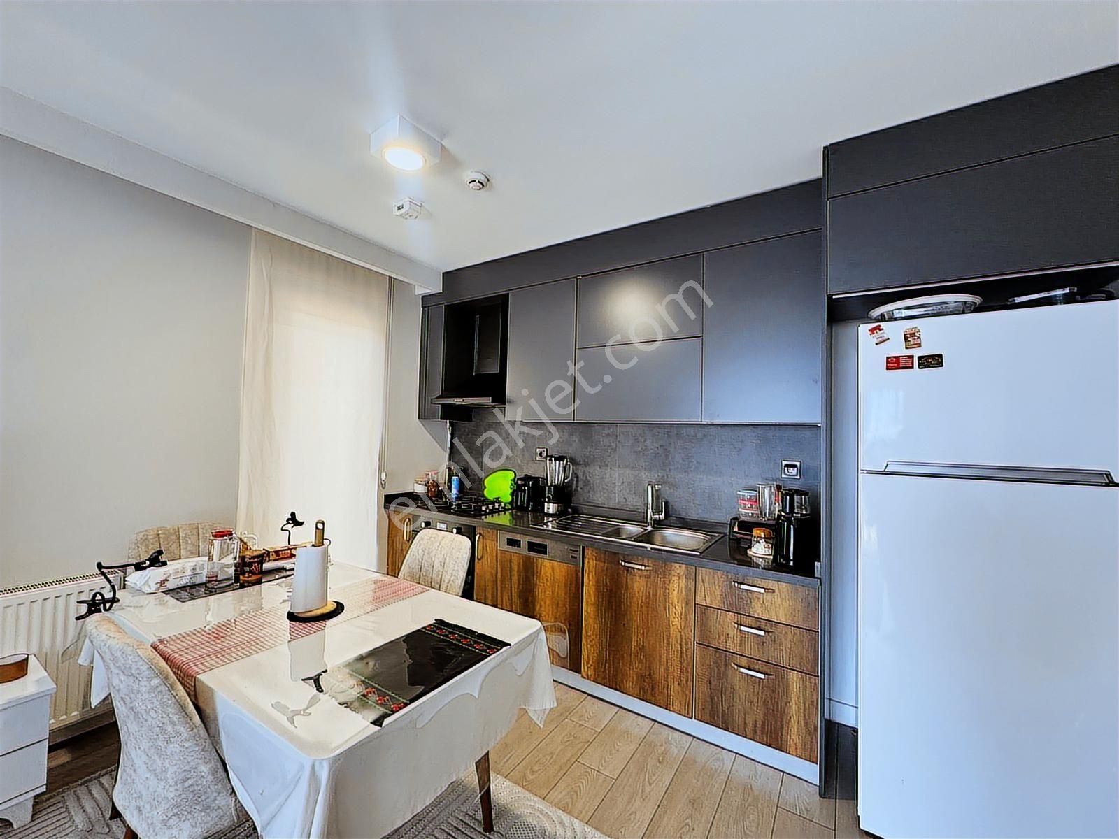 Şile İdealist Cadde Sitesi Ön Cephe Büyük Teraslı 2+1 Kiralık - Görsel 16