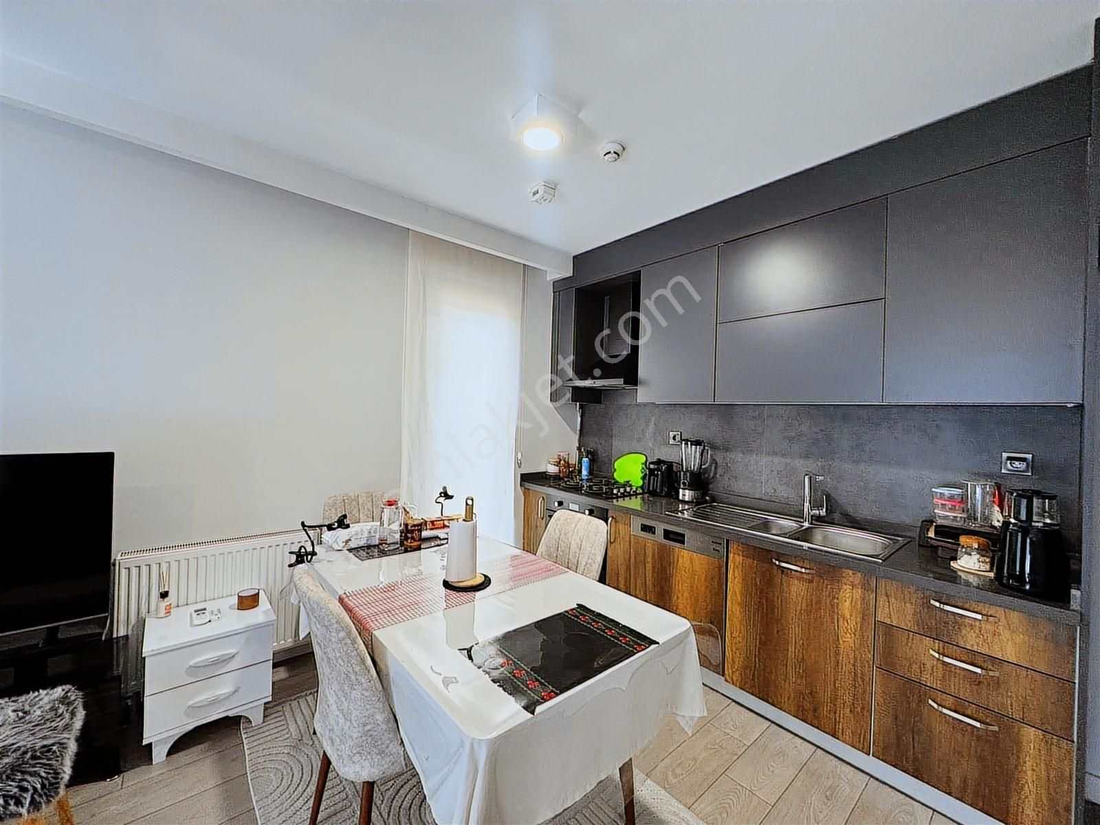 Şile İdealist Cadde Sitesi Ön Cephe Büyük Teraslı 2+1 Kiralık - Görsel 15
